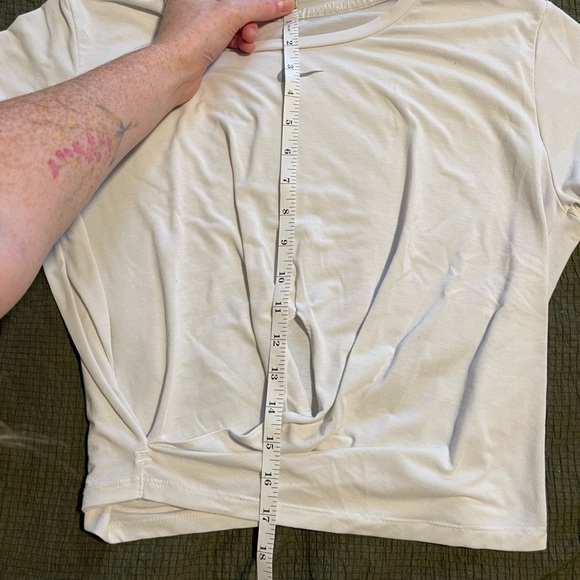 Nike White Short Sleeve T-Shirt - Picture 6 of 6